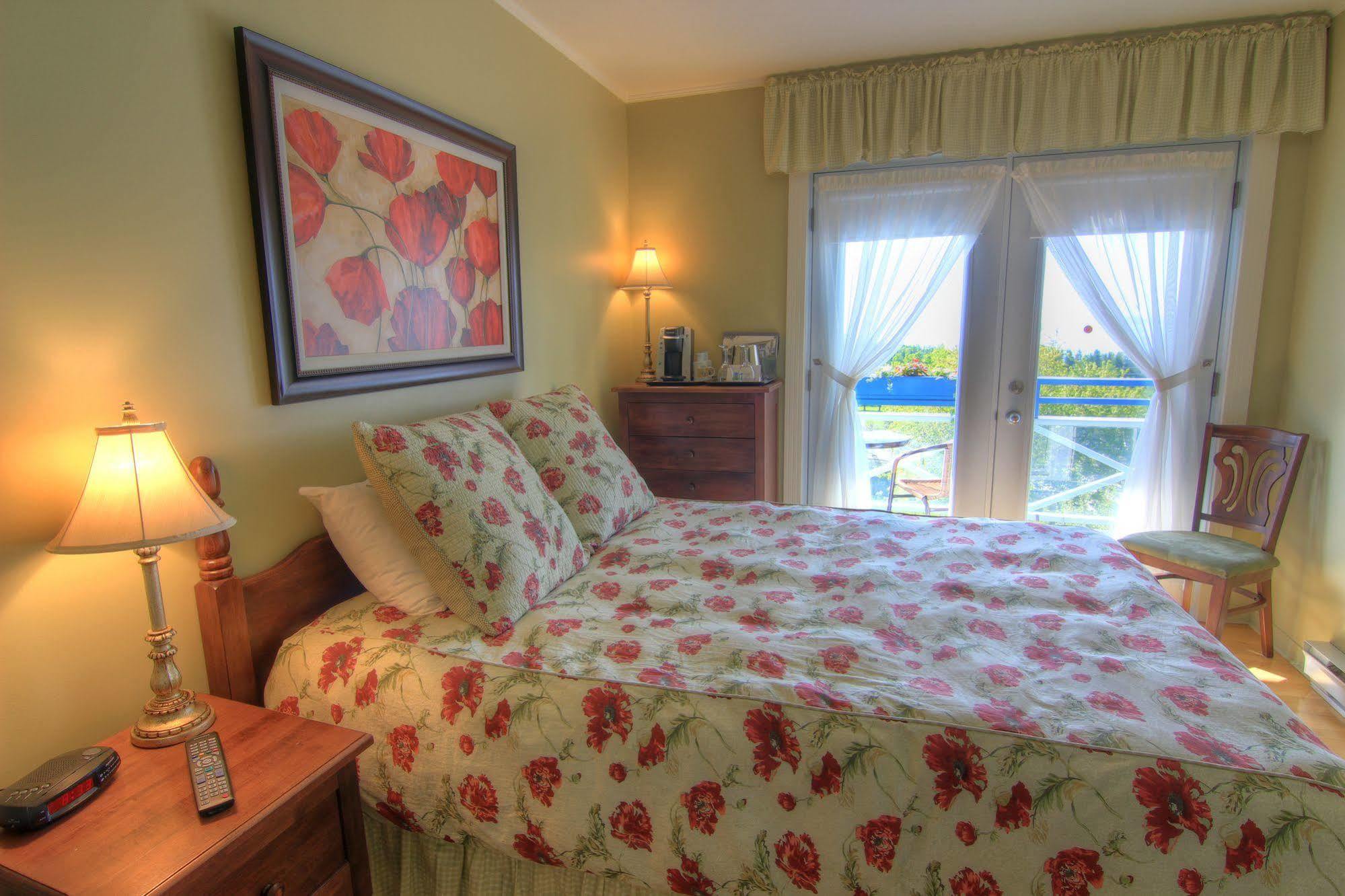 Auberge Fleurs De Lune La Malbaie Exterior foto